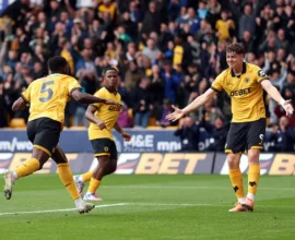 Brighton edge Wolves at Molineux