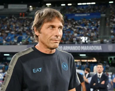 Conte Napoli backing