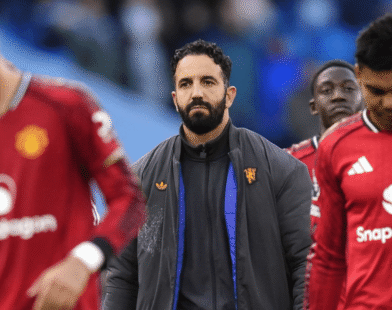 Man Utd under pressure